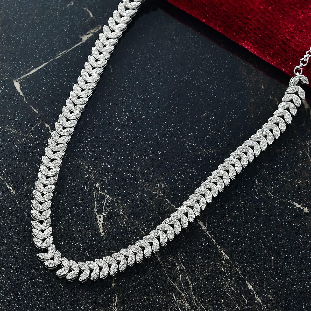 D'Joy Diamond 3.00 ctw Frozen Leaf Necklace in Rhodium Over Sterling Silver 18-20 Inches image number 1