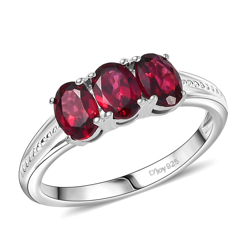 D'Joy Orissa Rhodolite Garnet 1.50 ctw 3 Stone Ring in Sterling Silver (Size 5.0)