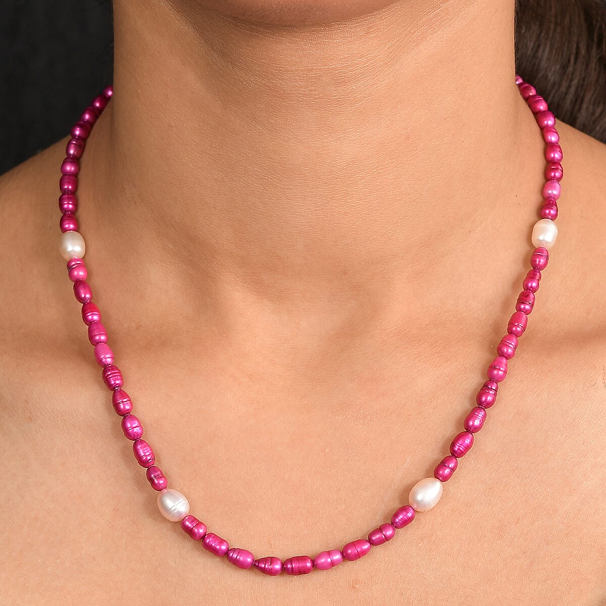 Freshwater Pearl and Pink Dyed Freshwater Pearl Necklace in Stainless Steel 18 Inches image number 2