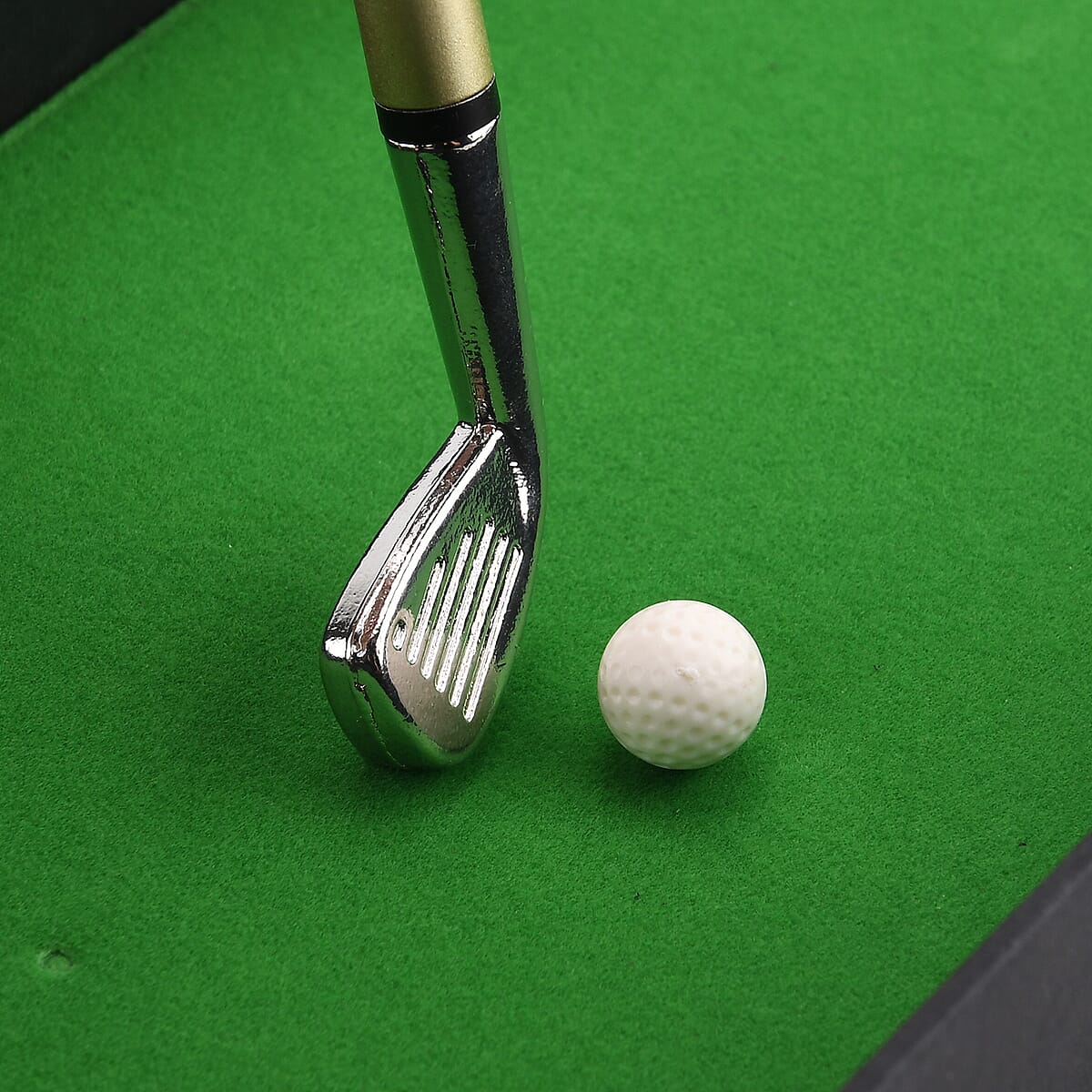 Set of 3 Mini Golf Club Design Pens image number 2