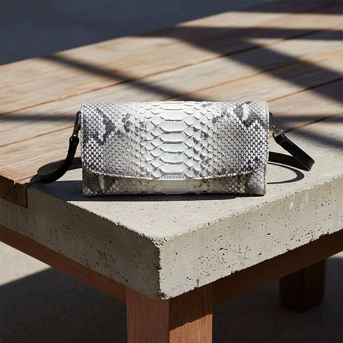 Grand Pelle Natural Genuine Python Leather Envelope Clutch with Shoulder Strap image number 1