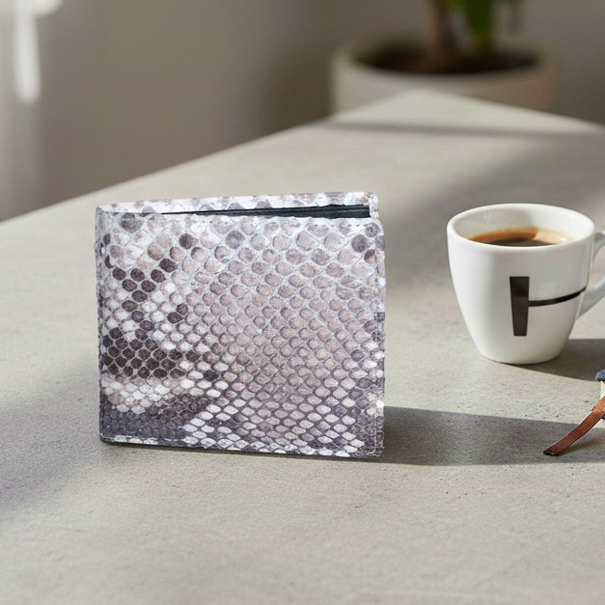 Doorbuster The Grand Pelle Natural Genuine Python Leather Wallet image number 1