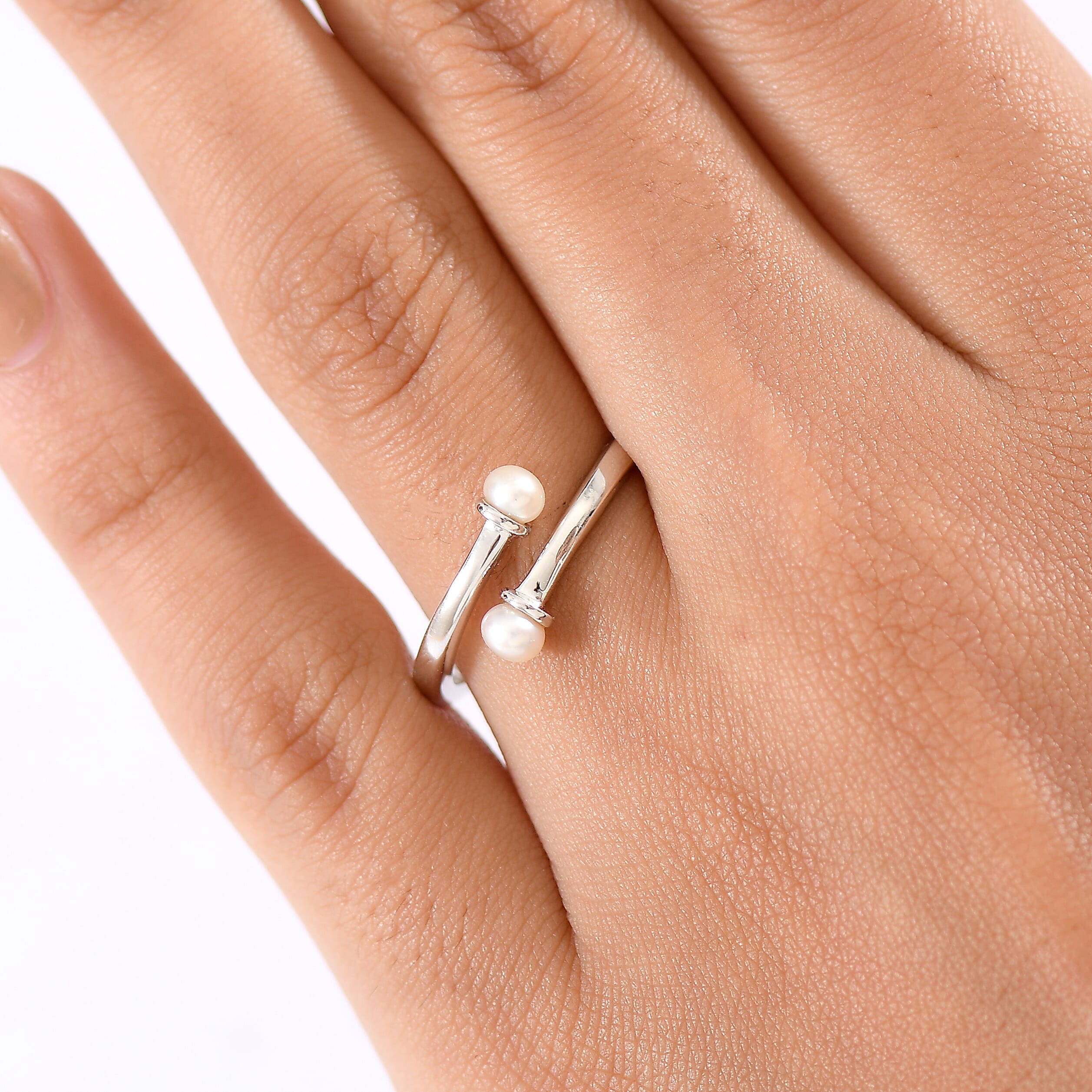 D'Joy Pearl Bypass Ring in Rhodium Over Sterling Silver (Size 5.0)