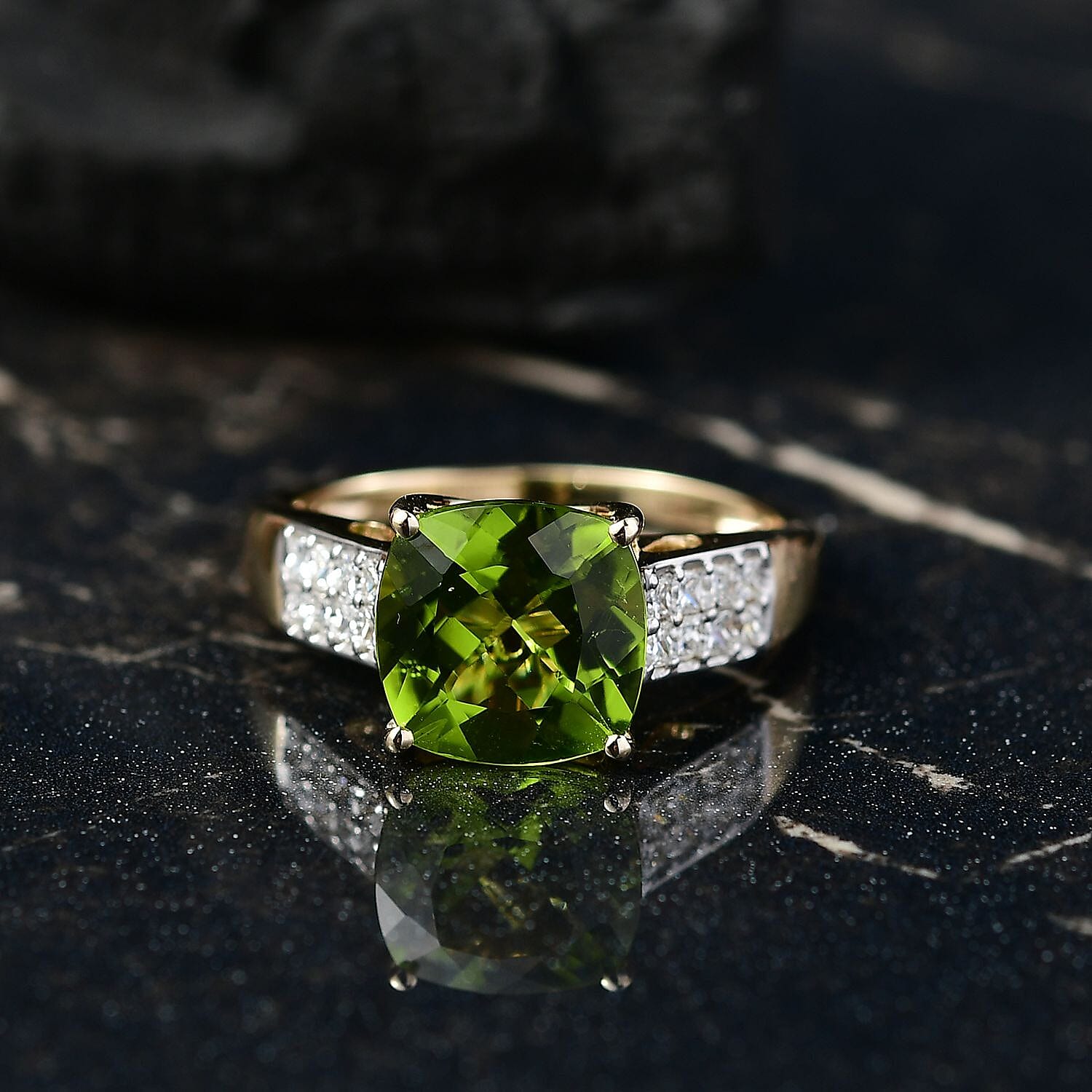 AAA Peridot and G-H SI Luxuriant Lab Grown Diamond 4.62 ctw Ring in 10K Yellow Gold (Size 6.0)