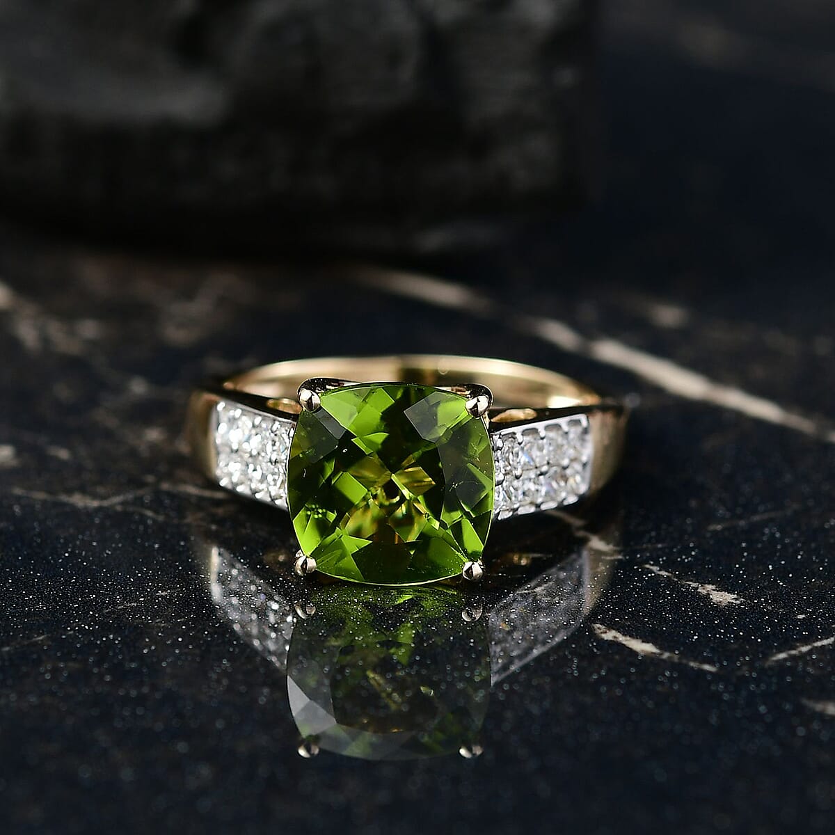 AAA Peridot and G-H SI Luxuriant Lab Grown Diamond 4.62 ctw Ring in 10K Yellow Gold (Size 8.0) image number 1