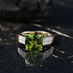 AAA Peridot and G-H SI Luxuriant Lab Grown Diamond 4.62 ctw Ring in 10K Yellow Gold (Size 8.0)