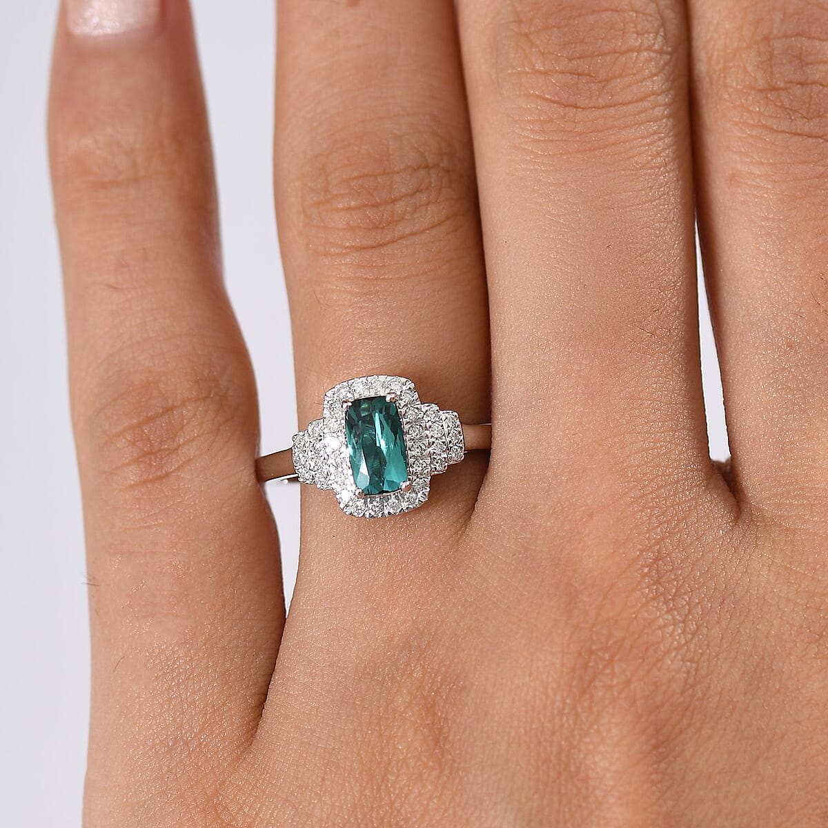 Certified & Appraised Luxoro AAA Monte Belo Indicolite and G-H I2 Diamond 1.27 ctw Ring in 10K White Gold (Size 8.0) image number 2