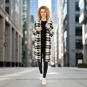 BRITANY BLACK Beige Plaid Long Sleeve Soft Knit Cardigan with Pockets - M