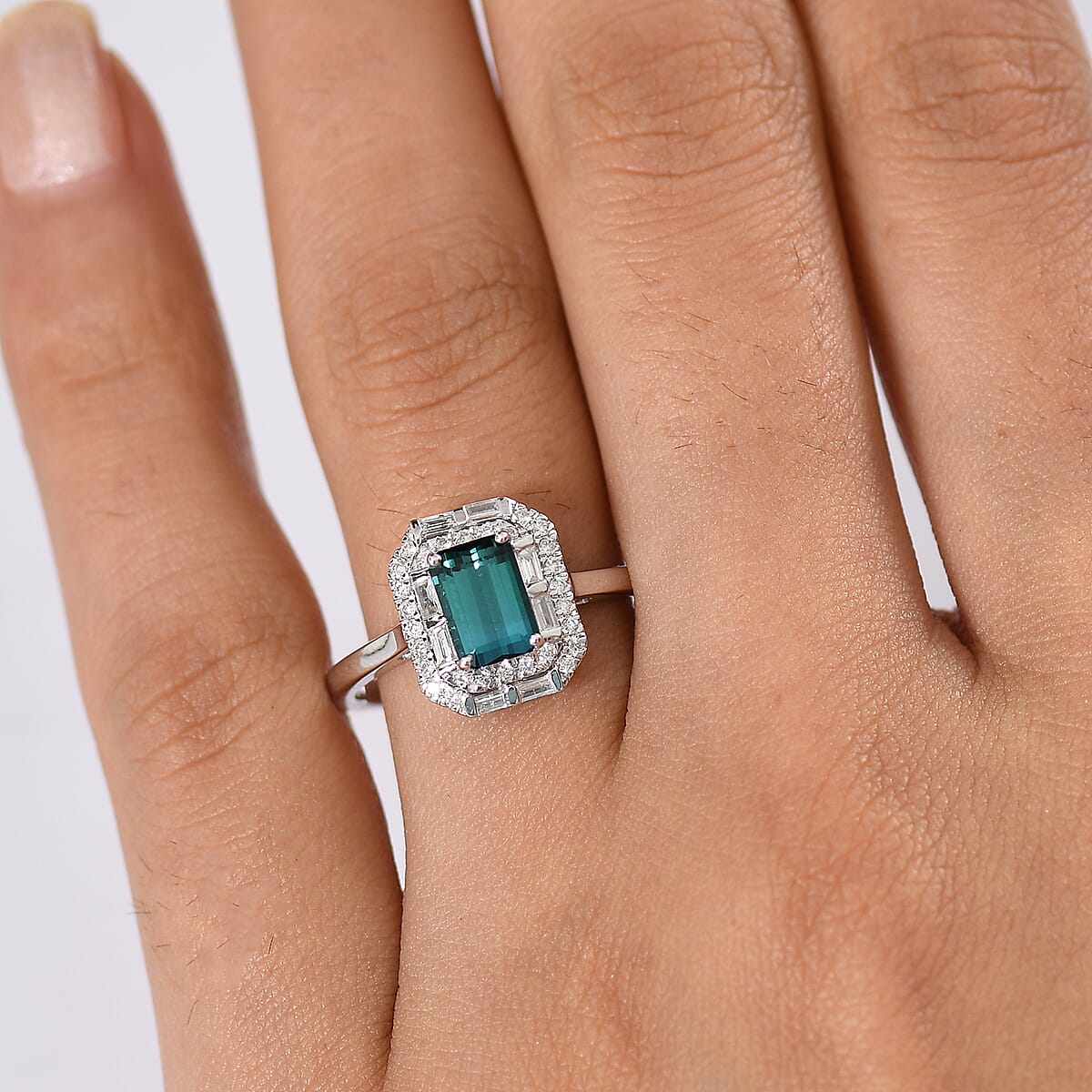Certified & Appraised Luxoro AAA Monte Belo Indicolite and G-H I2 Diamond 1.51 ctw Ring in 10K White Gold (Size 7.0) image number 2