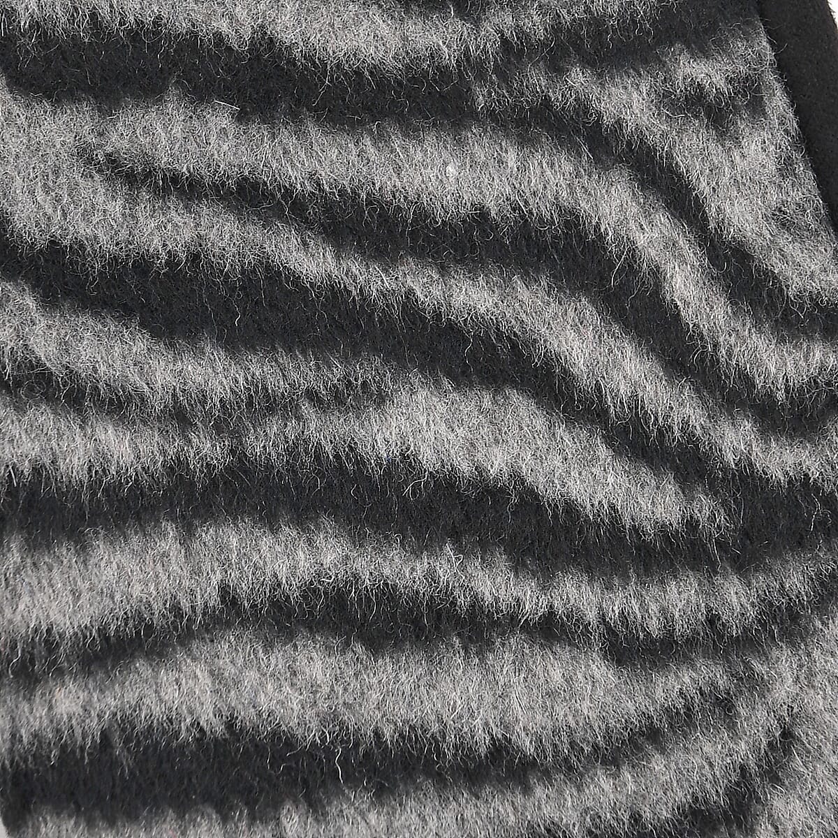 Tamsy Set of 2 Pairs Grey Zebra Printed Gloves with Touch Screen Function image number 7