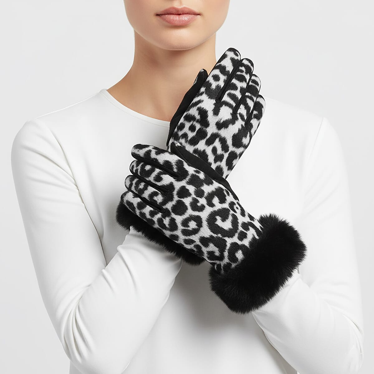Tamsy Set of 2 Pairs White Leopard Printed Gloves with Touch Screen Function image number 1