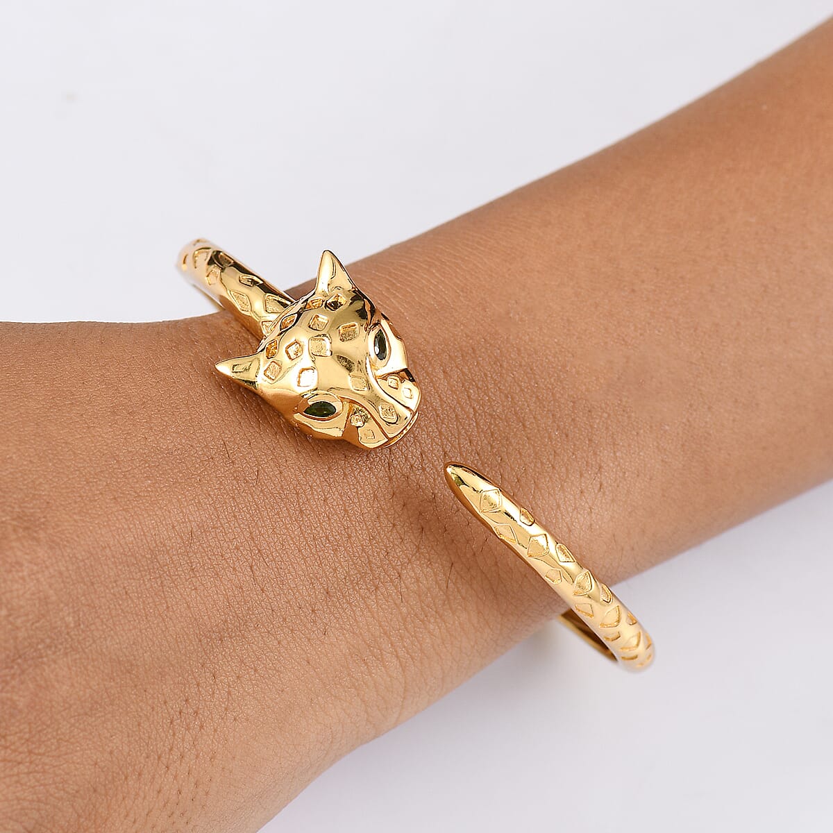 EverTrue Chrome Diopside 0.35 ctw Bangle Bracelet in 18K Yellow Gold Plated (7.50 In) image number 2