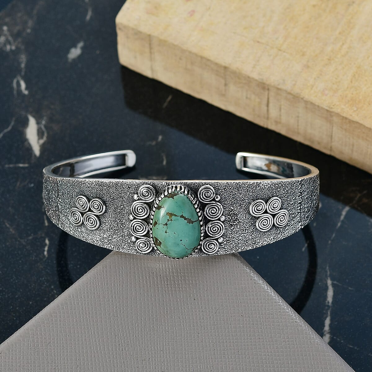 D'Joy Artisan Crafted Tahoe Naveda Turquoise 9.75 ctw Cuff Bracelet in Sterling Silver (7.25 In)  image number 1