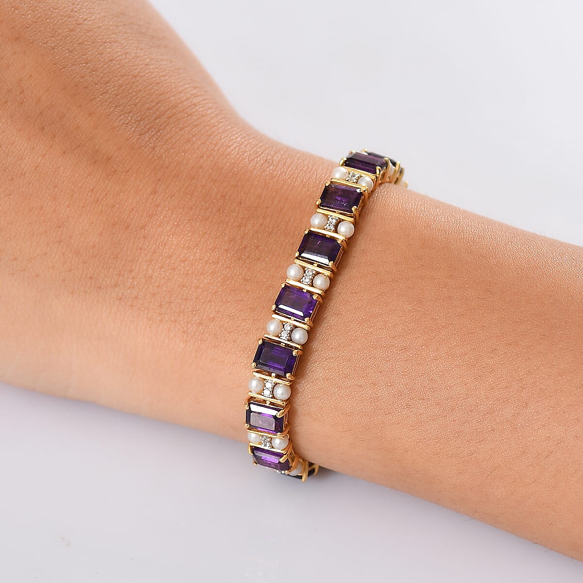 GP African Amethyst and Multi Gemstone 16.80 ctw Bracelet in 18K Vermeil Yellow Gold Over Sterling Silver (7.25 In) image number 2