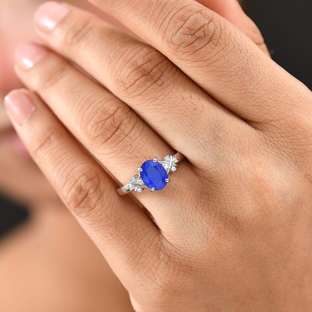 GP Royal Art Deco Collection AAA Tanzanian Blue Spinel and I2 Diamond 2.35 ctw Ring in 10K White Gold (Size 6.5) image number 3