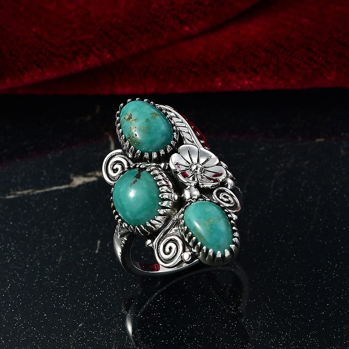 D'Joy Artisan Crafted Tahoe Naveda Turquoise 6.00 ctw Ring in Sterling Silver (Size 8.0) image number 1