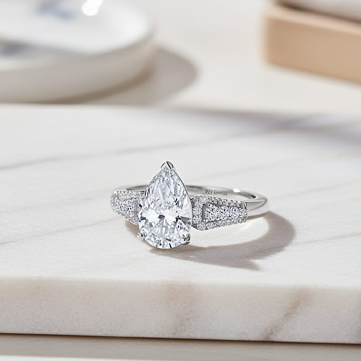 Luxuriant Lab Grown Diamond G-H SI 2.00 ctw Quiet Brilliance of Celestial Light Ring in Rhodium Over Sterling Silver (Size 7.0) image number 1