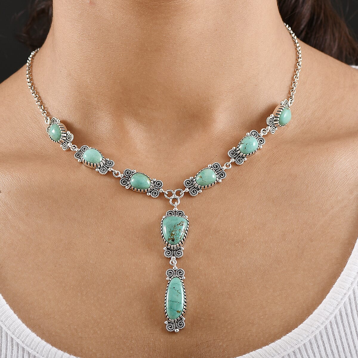 D'Joy Artisan Crafted Tahoe Naveda Turquoise 27.50 ctw Necklace 18 Inches in Sterling Silver  image number 2