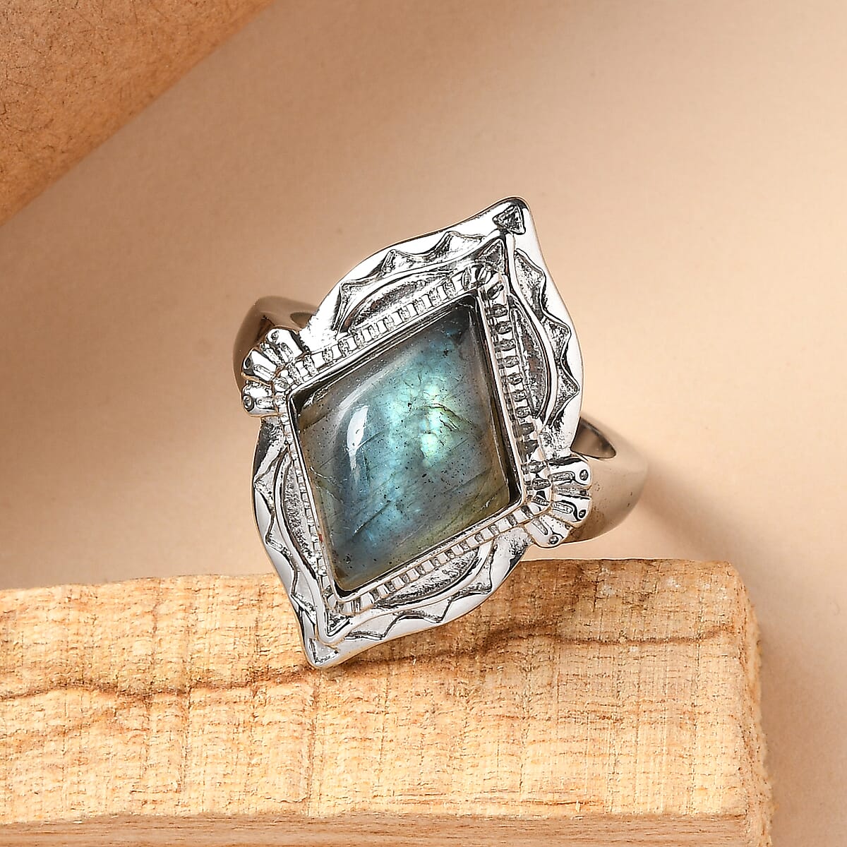 EverTrue Malagasy Labradorite 6.50 ctw Solitaire Ring in Stainless Steel (Size 10.0)  image number 1
