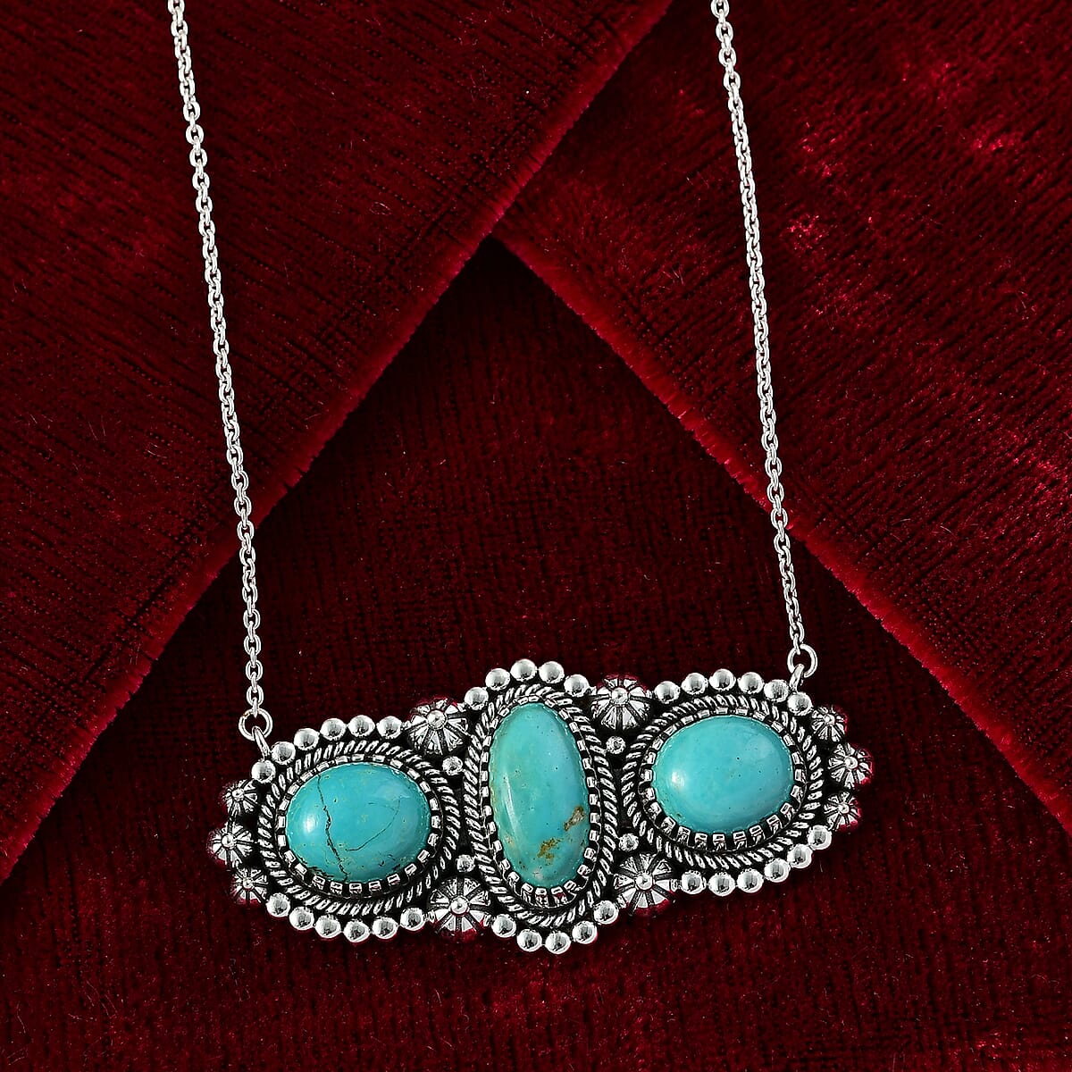 D'Joy Artisan Crafted Tahoe Naveda Turquoise 14.30 ctw Necklace 18 Inches in Sterling Silver image number 1