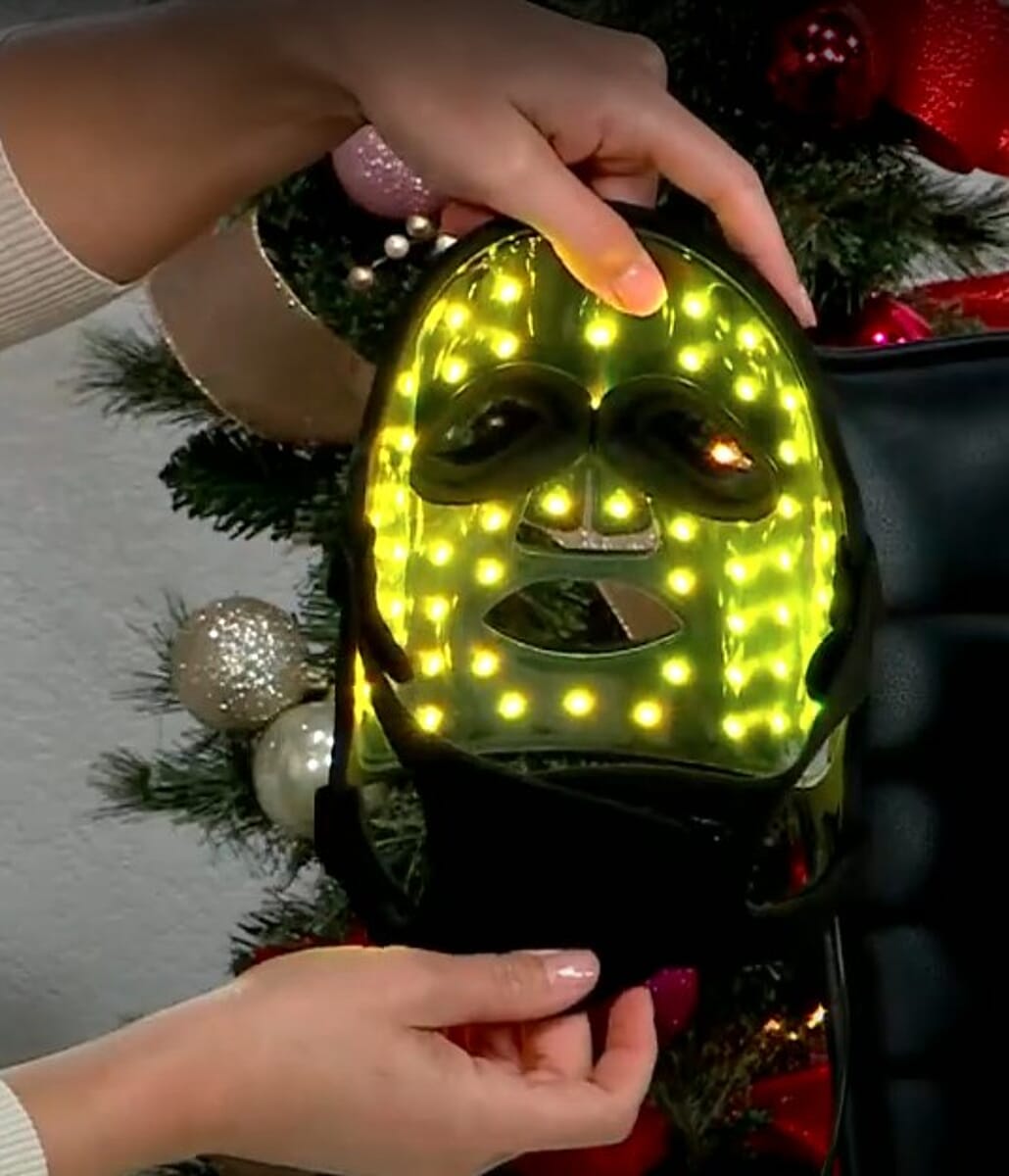 GLO24K 7 Color Photon Rejuvenation Super LED Mask image number 1