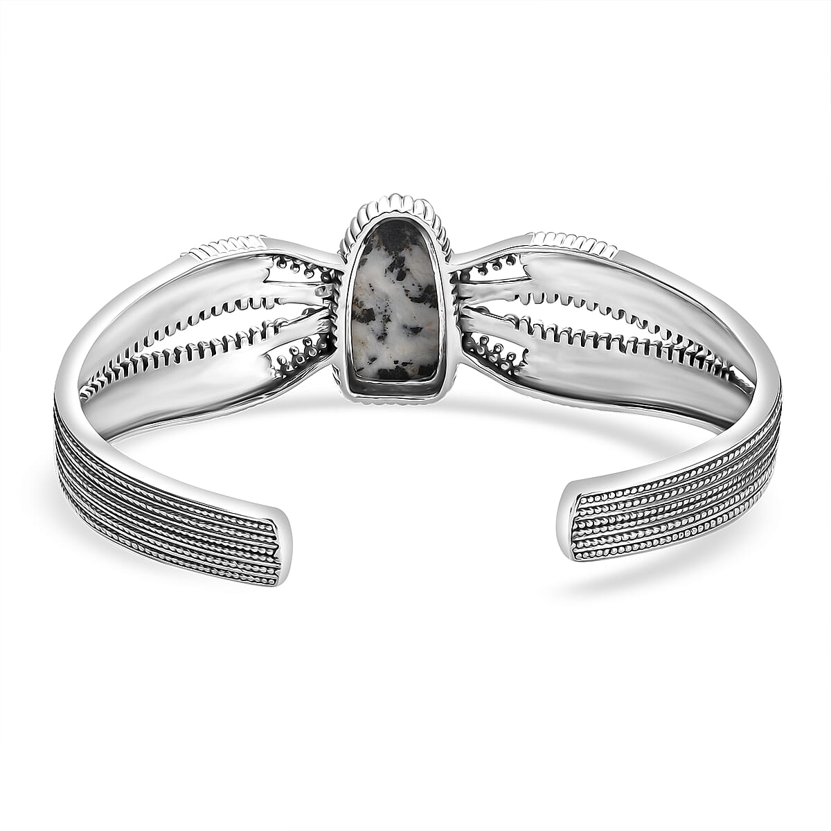 D'Joy Artisan Crafted White Buffalo 14.20 ctw Cuff Bracelet in Sterling Silver (7.25 In) image number 4