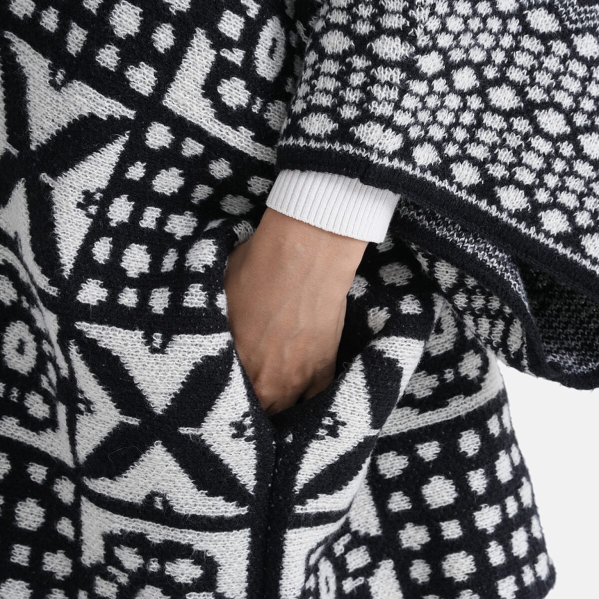 TAMSY White Tile Double Knit Jacquard Cardigan with Shawl Collar - One Size Fits Most image number 5