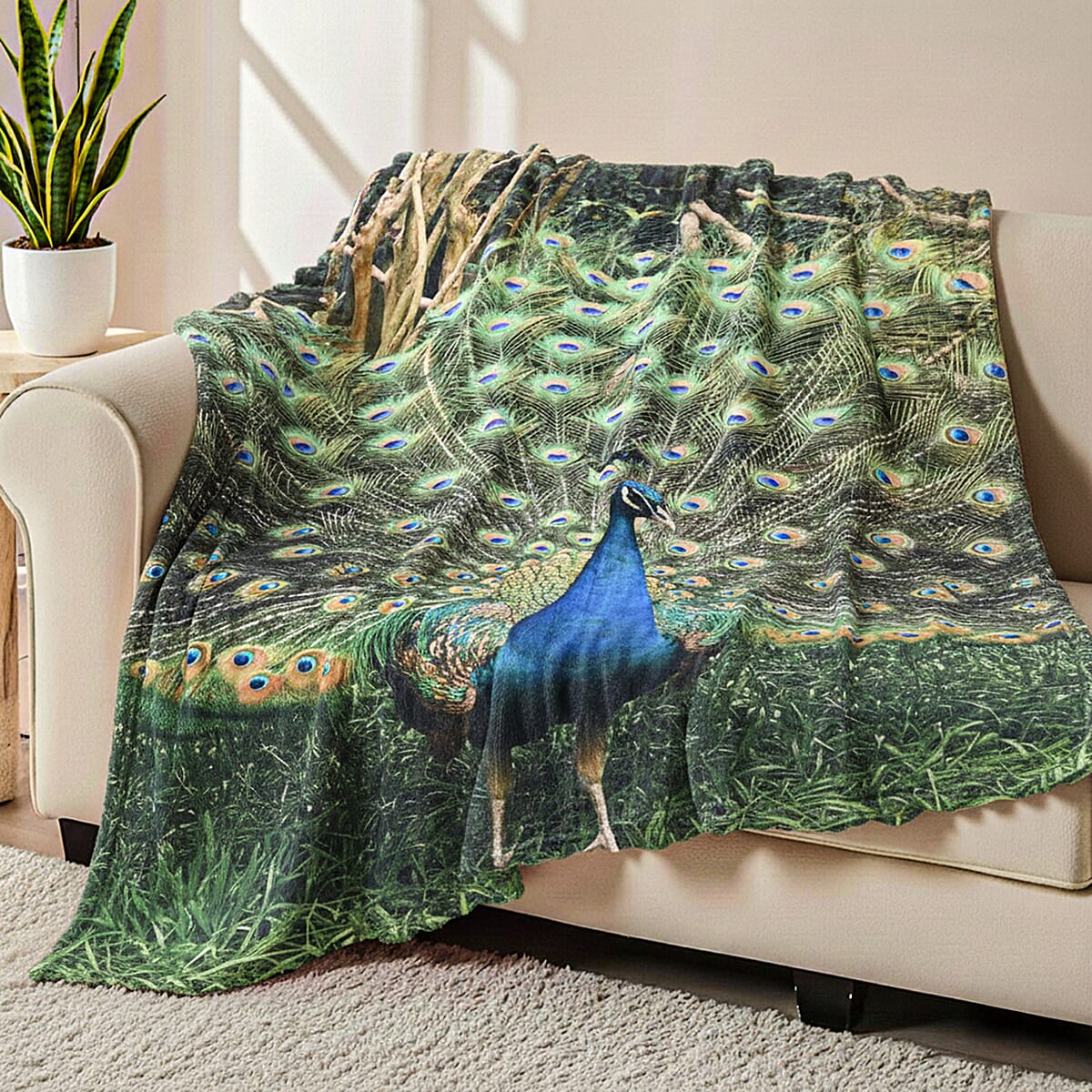 Livmore Green Peacock Pattern Digital Printed Flannel Blanket image number 2