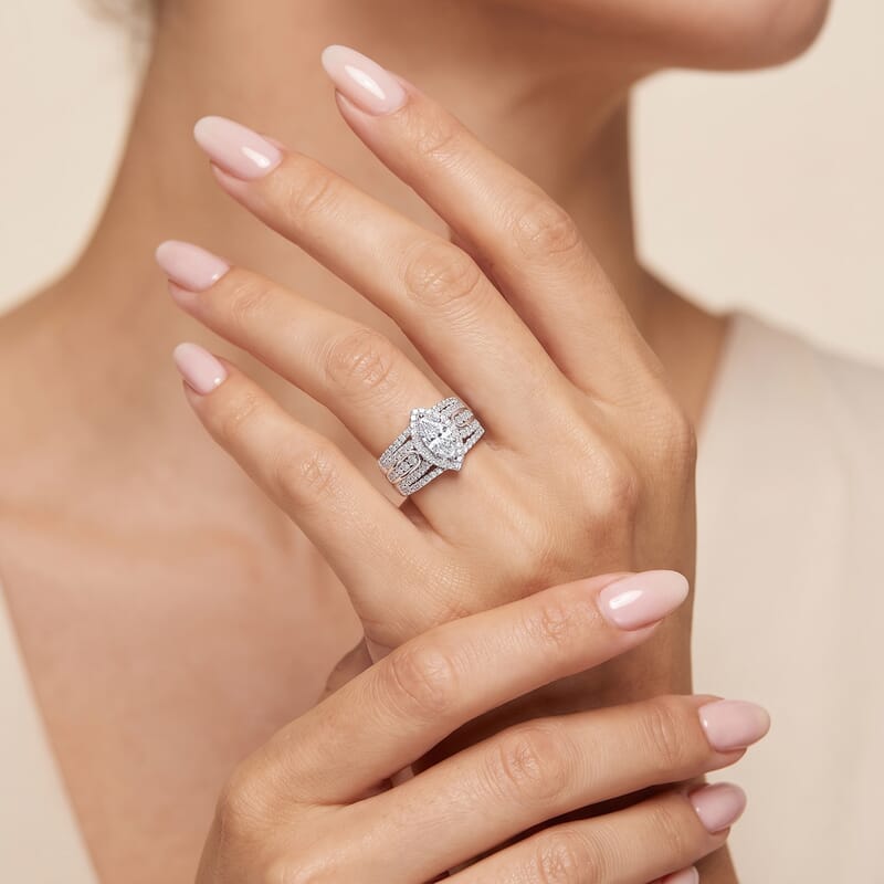 Luxuriant Lab Grown Diamond G SI1 2.90 ctw Infinite Spark Ring in Sterling Silver (Size 10.0)