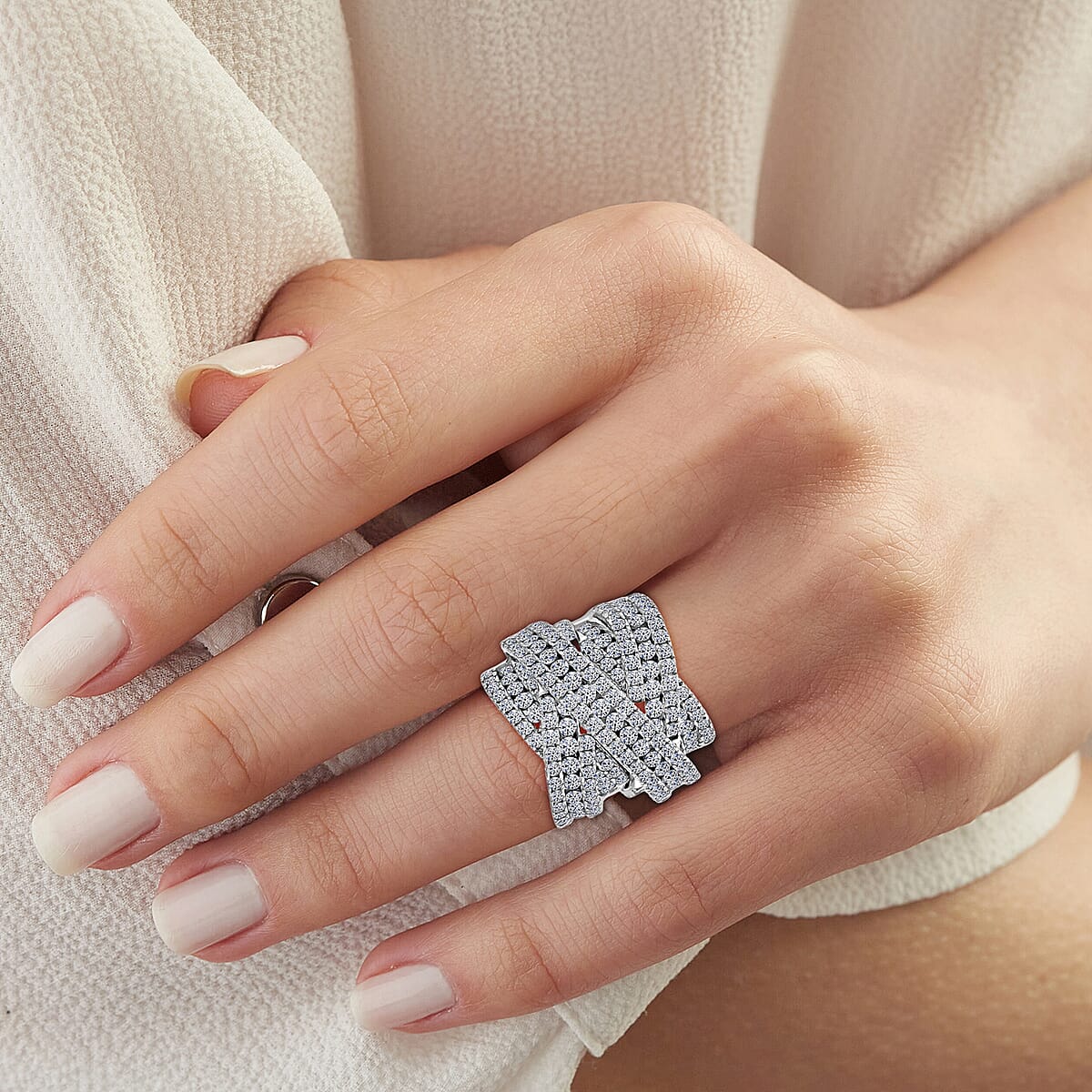 Doorbuster Luxuriant Lab Grown Diamond G SI1 8.15 ctw Ring in Sterling Silver (Size 6.0) image number 2