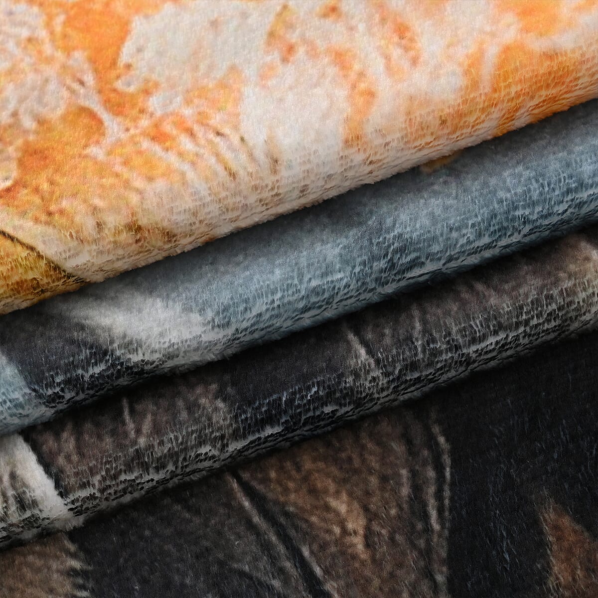 Livmore White Eagle Pattern Digital Printed Flannel Blanket image number 3