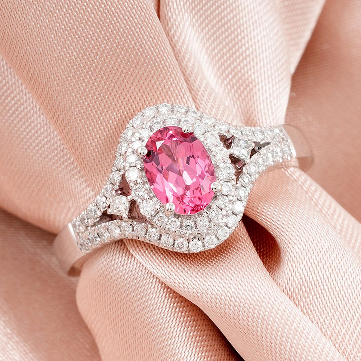 Certified & Appraised Rhapsody AAAA Mahenge Pink Spinel and E-F VS Diamond 1.30 ctw Ring in 950 Platinum (Size 10.0) 6.94 Grams image number 1