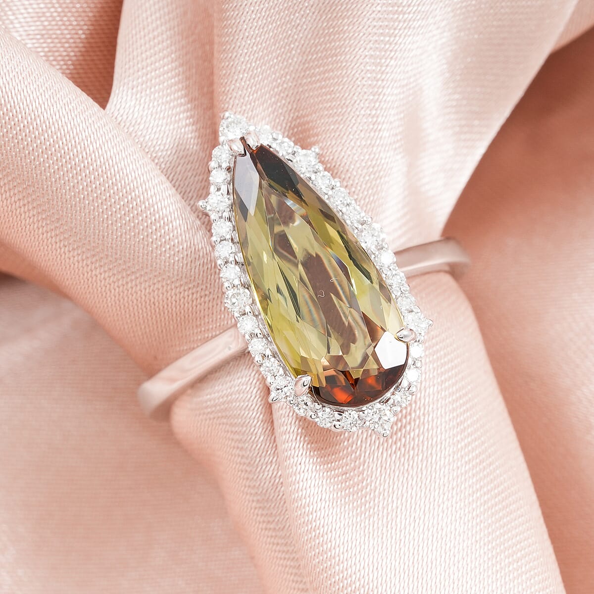 Certified & Appraised Rhapsody AAAA Jenipapo Andalusite and E-F VS Diamond 3.75 ctw Ring in 950 Platinum (Size 6.0) image number 1