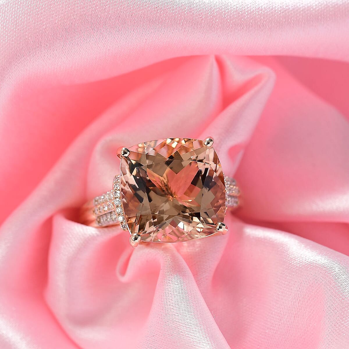Luxoro AAA Marropino Morganite, Natural Pink and White Diamond I2 11.70 ctw Ring in 14K Rose Gold (Size 9.0) image number 1