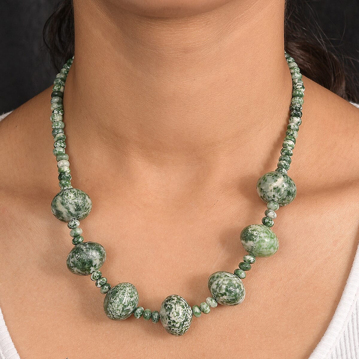 EverTrue Green Jasper 450.00 ctw Roundel Necklace in Platinum Bond 18 Inches image number 2