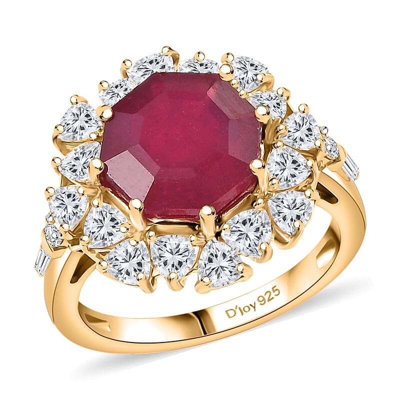 D'Joy Niassa Ruby (FF) and Moissanite 8.15 ctw Dahlia Flower Ring in 18K Vermeil Yellow Gold Over Sterling Silver (Size 6.0)