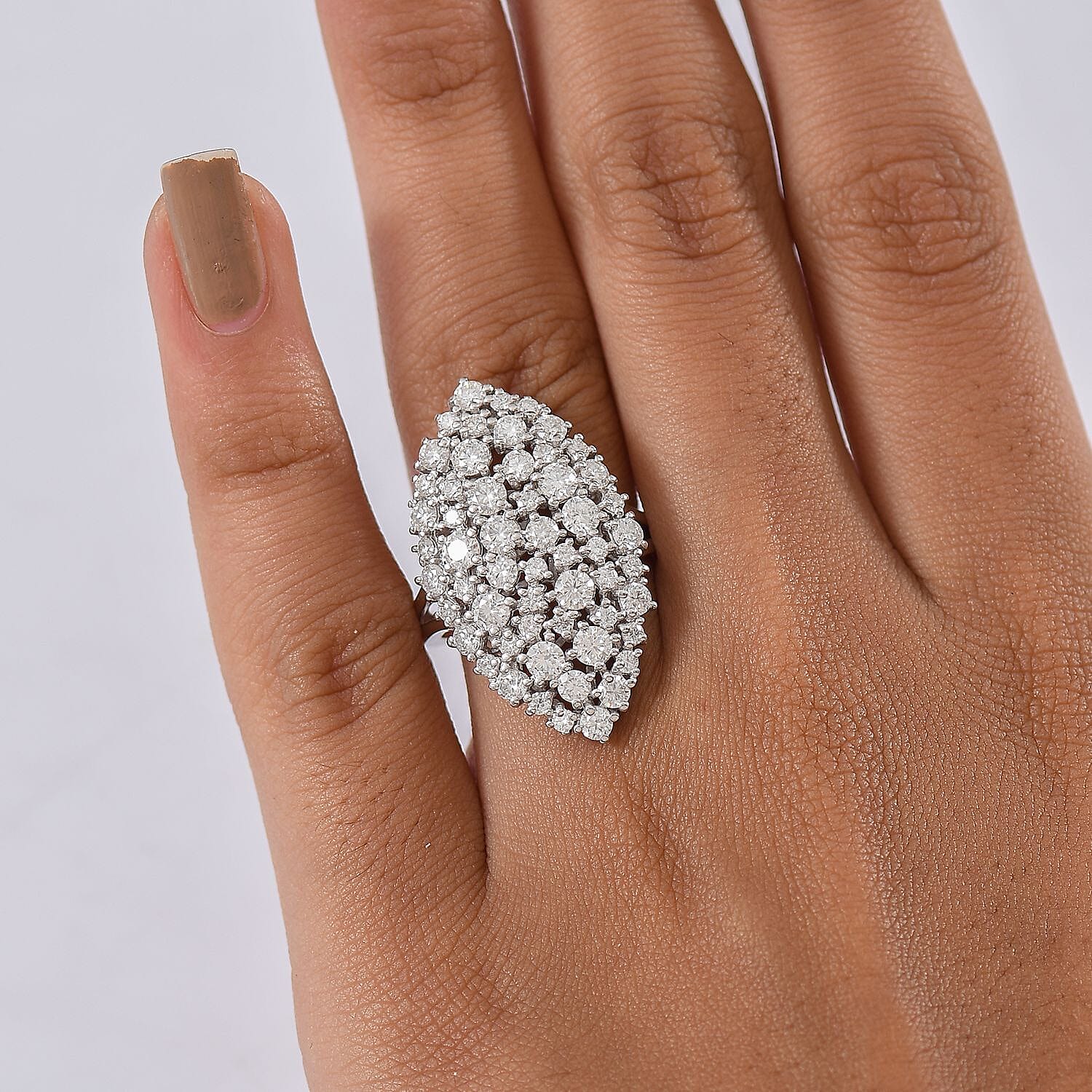 D'Joy Moissanite 2.95 ctw Ring in Rhodium Over Sterling Silver (Size 6.5)