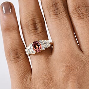 Certified & Appraised Luxoro AAA Madagascar Color Change Garnet and I2 Diamond 1.75 ctw Ring in 10K Yellow Gold (Size 10.0)