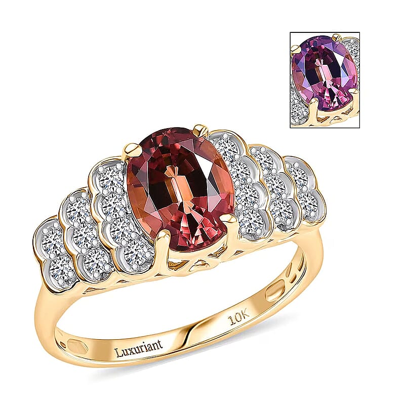Certified & Appraised Luxoro 10K Yellow Gold AAA Madagascar Color Change Garnet, Diamond (I2) (0.23 cts) Ring (Size 5.0) 1.75 ctw