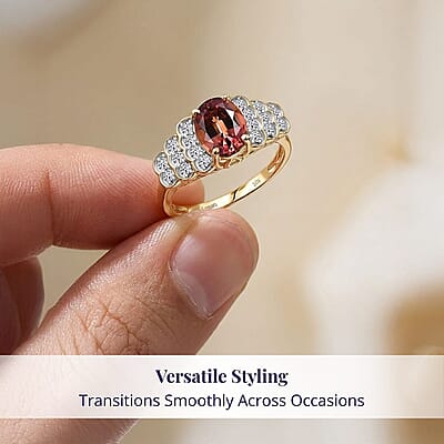 Certified & Appraised Luxoro 10K Yellow Gold AAA Madagascar Color Change Garnet, Diamond (I2) (0.23 cts) Ring (Size 5.0) 1.75 ctw