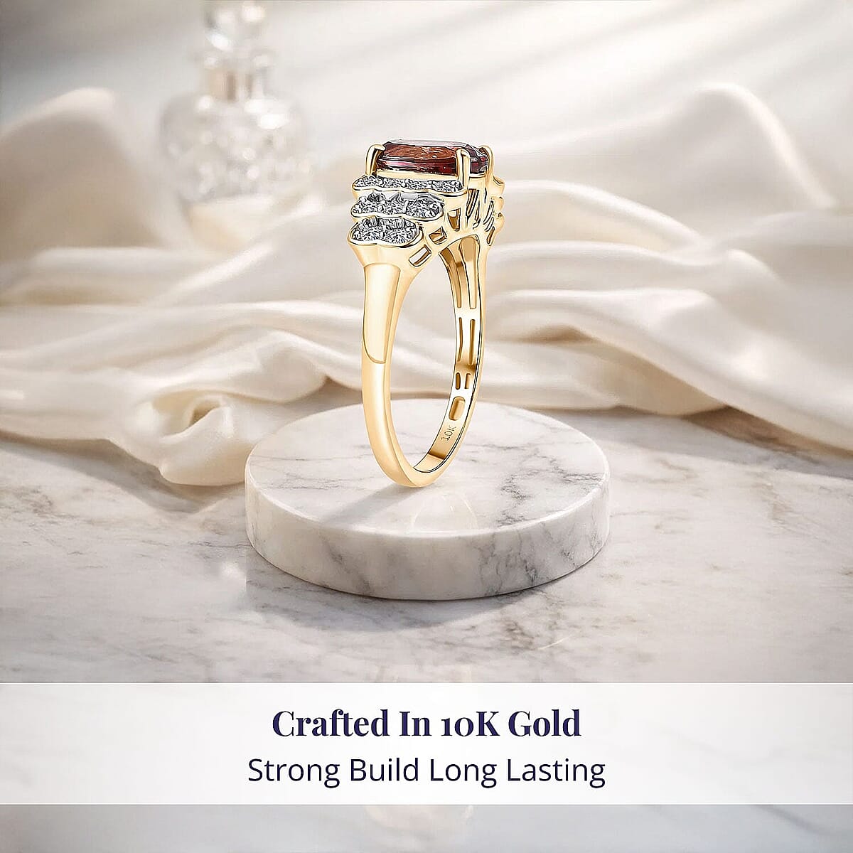 Certified & Appraised Luxoro 10K Yellow Gold AAA Madagascar Color Change Garnet, Diamond (I2) (0.23 cts) Ring (Size 6.5) 1.75 ctw image number 2