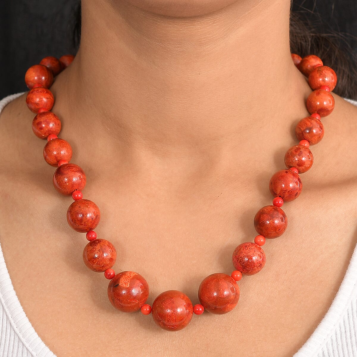 Sponge Coral Beaded Necklace in Platinum Bond 20 Inches image number 2
