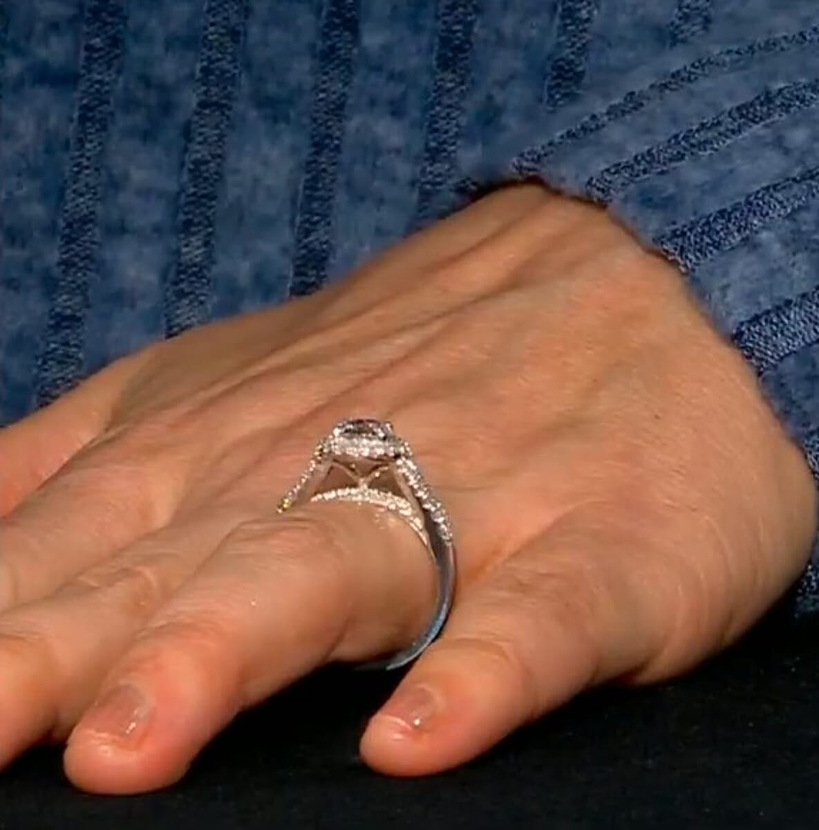 Luxuriant Lab Grown Diamond E-F VS 1.50 ctw Ring in Rhodium Over Sterling Silver (Size 10.0) image number 4