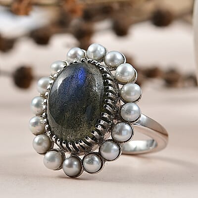 EverTrue AAA Malagasy Labradorite and Freshwater Pearl 6.30 ctw Pearl Eclipse Ring in Platinum Bond (Size 10.0)