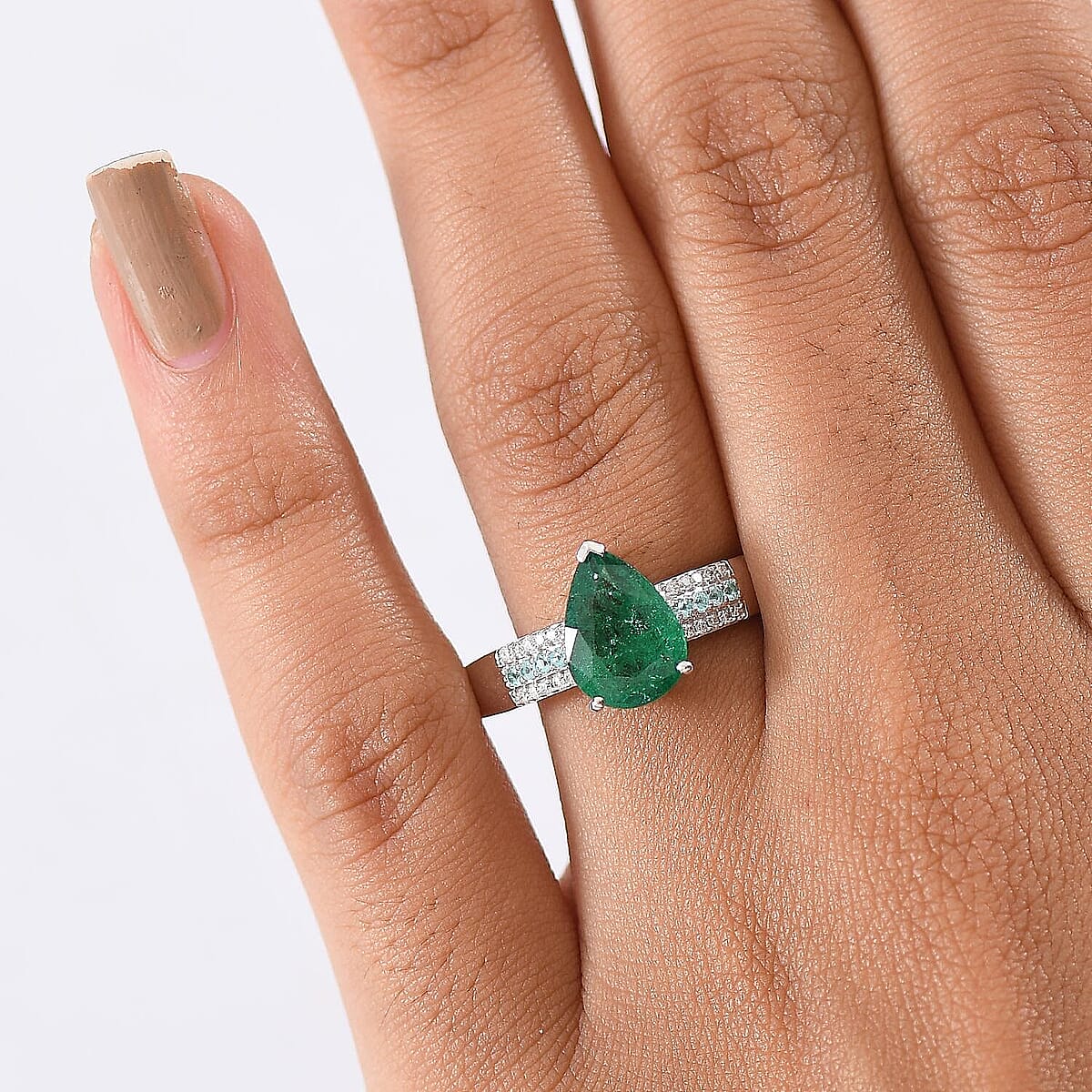 Luxoro AAA Premium Emerald, Paraiba Tourmaline and Diamond I2 2.40 ctw Ring in 10K White Gold (Size 6.0) image number 2