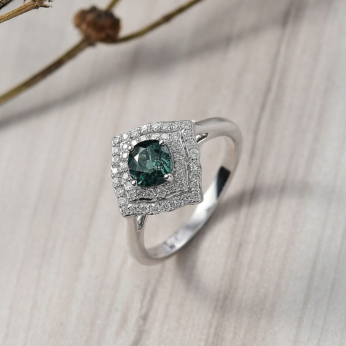 Certified & Appraised Luxoro AAA Pirineu Lagoon Tourmaline and I2 Diamond 1.19 ctw Ring in 10K White Gold (Size 10.0) image number 1