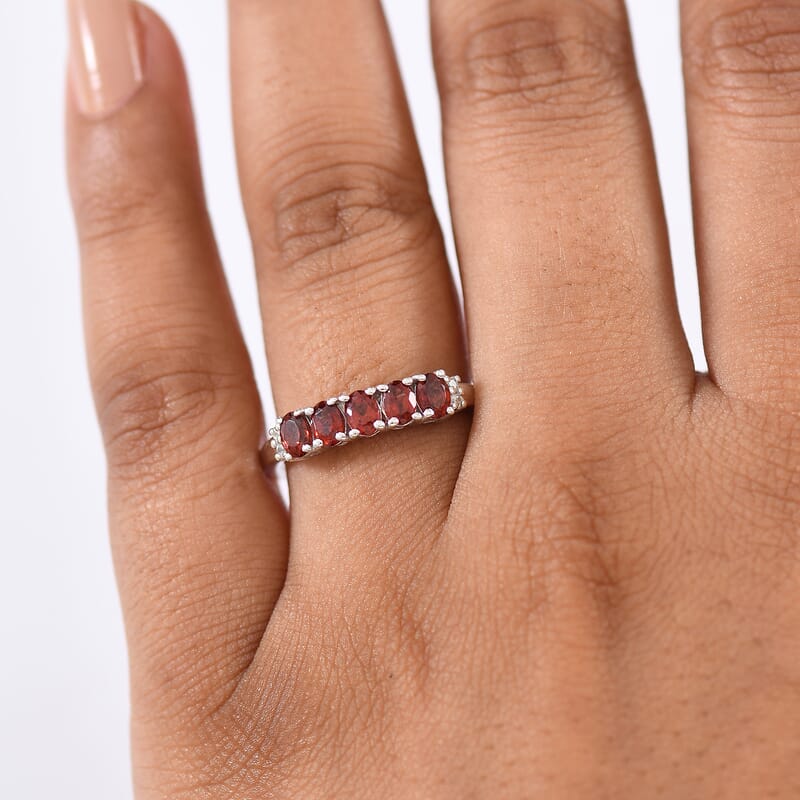 D'Joy Mozambique Garnet and White Zircon 1.15 ctw Ring in Rhodium Over Sterling Silver (Size 9.0)