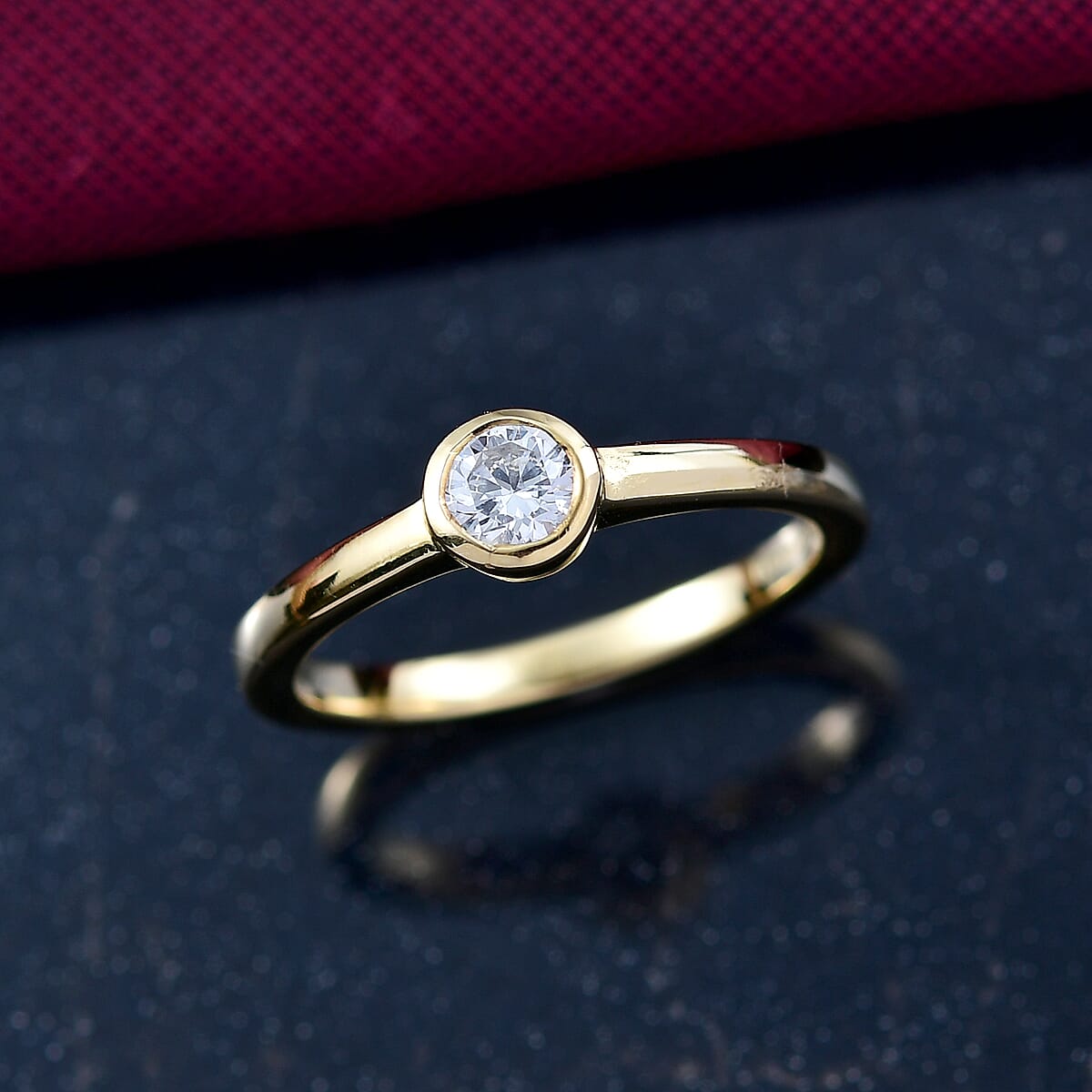 Luxuriant Lab Grown Diamond G-H SI 0.25 ctw Solitaire Ring in 18K Vermeil Yellow Gold Over Sterling Silver (Size 6.0) image number 1