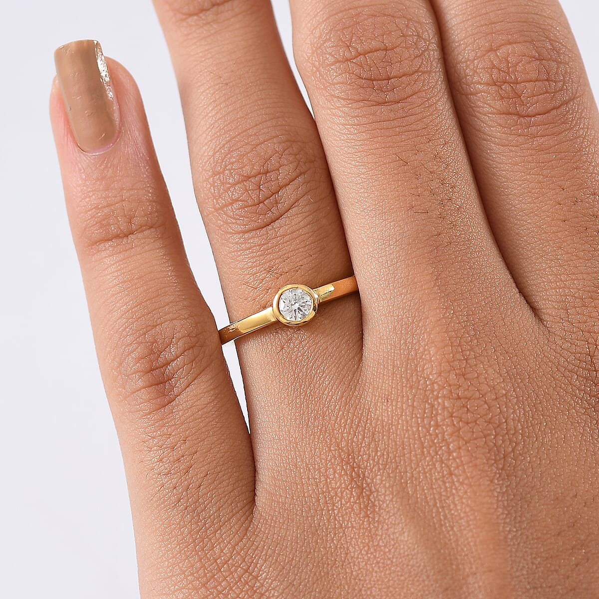 Luxuriant Lab Grown Diamond G-H SI 0.25 ctw Solitaire Ring in 18K Vermeil Yellow Gold Over Sterling Silver (Size 6.0) image number 2