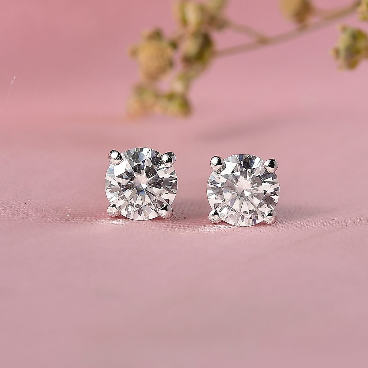 D'Joy Moissanite 0.90 ctw Solitaire Stud Earrings in Rhodium Over Sterling Silver image number 1